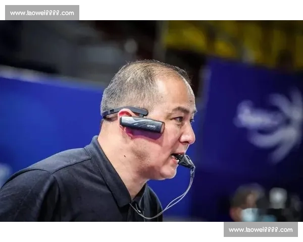 争议判罚引爆舆论风暴裁判公正性再成赛场焦点与观赛体验博弈